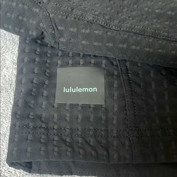Lululemon Athletica Black Water-Repellant Hiking Athletic Jacket - Picture 11 of 12